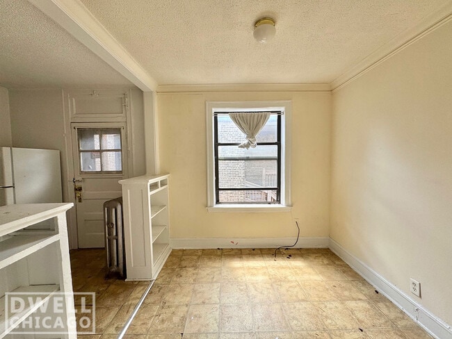 Photo - 2300 N Spaulding Ave Unit 1