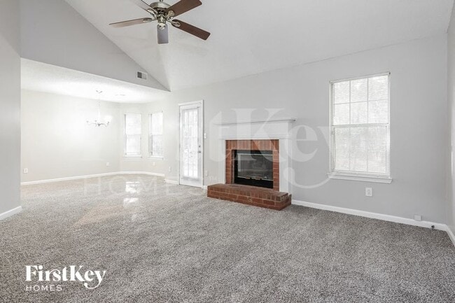 Photo - 1591 Elizabeth Ln