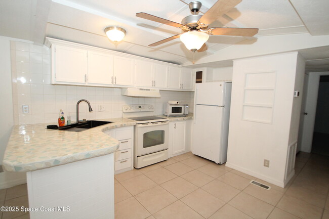 Photo - 2132 Rocway Dr