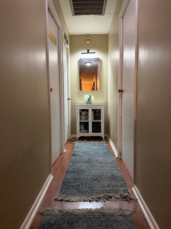 Photo - 2711 Covington St