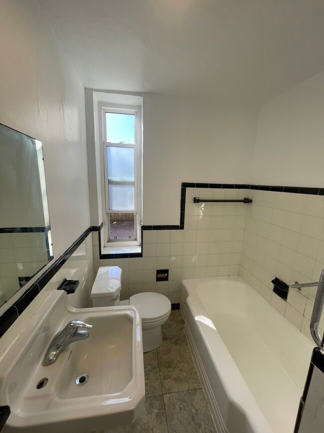 Photo - Ground floor Studio apartment Mimico Unit 4