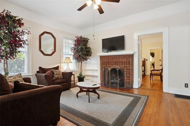 Photo - 203 Winter Ave