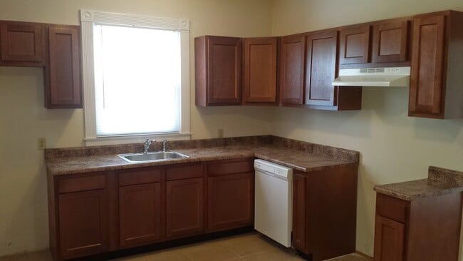 Photo - 418 N Buchanan St