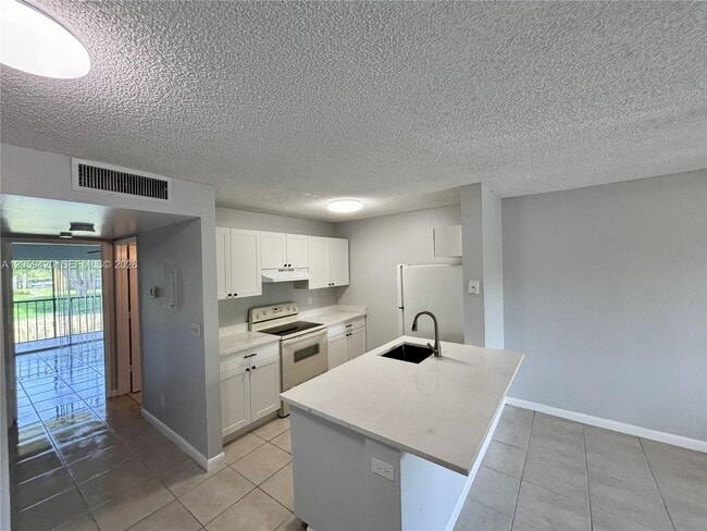 Photo - 618 Sea Pine Way Unit A2
