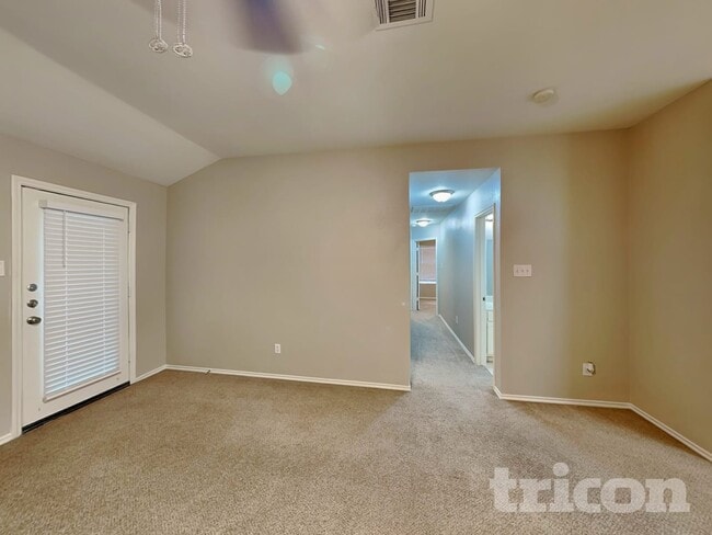 Photo - 711 Lentisco Dr