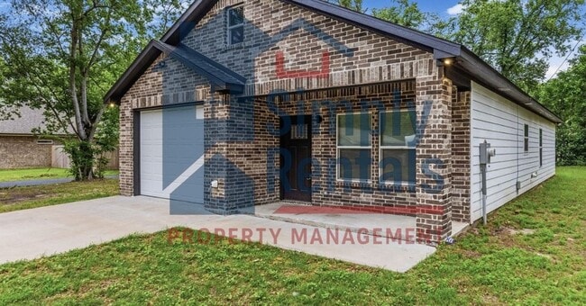 Photo - 604 Putman St
