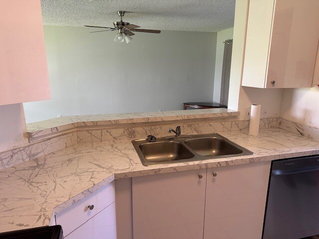 Photo - 3421 NW 44th St Unit SUMMER LAKES
