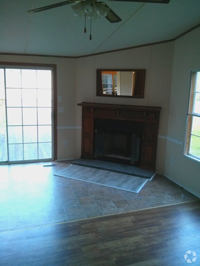 Building Photo - 359 E Midland Ave Rental