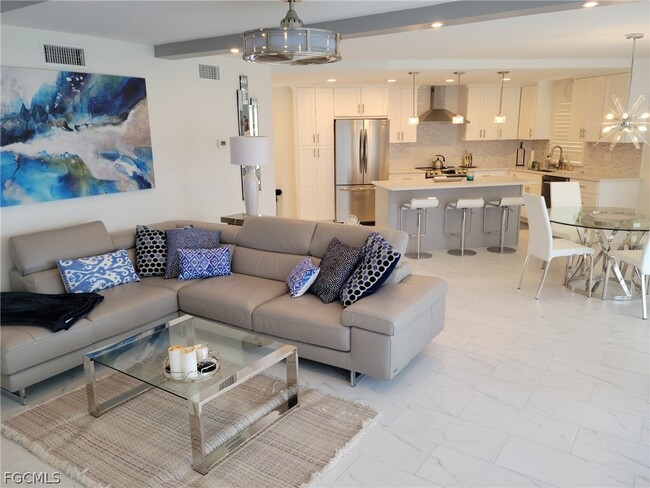 Building Photo - 15091 Bagpipe Way Unit 101