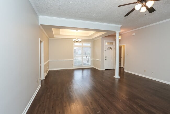 Photo - 8633 Meadow Green Dr