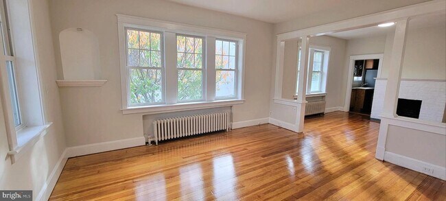 Photo - 1908 N Quebec St