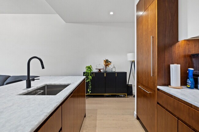 Photo - 75 Park Ln S Unit 311