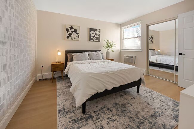 Ridgewood Apartments