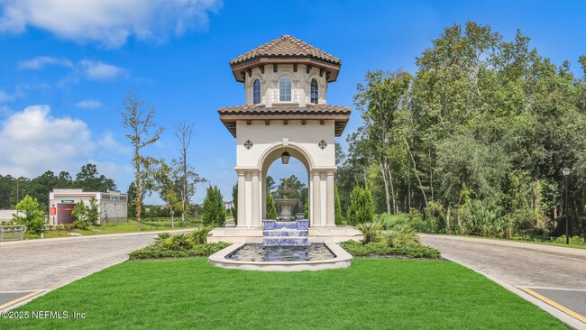 Photo - 121 Ardila Cir