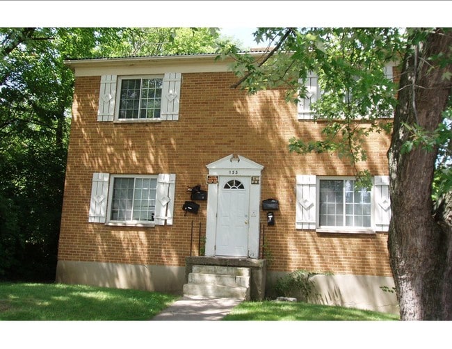 Photo - 155 Niagara Ave