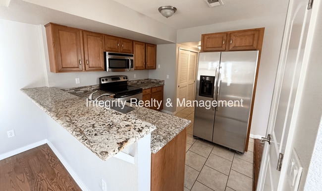 Building Photo - 4001 E 16th Ave