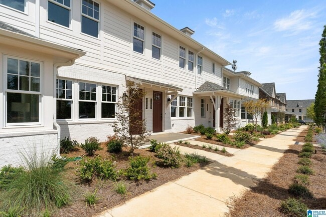 Photo - 1191 Windsor Sq
