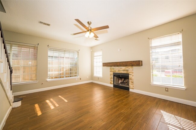 Building Photo - 6010 E Stoney Grove Loop