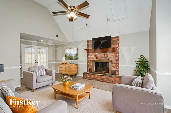 6715 Valley Bend Dr