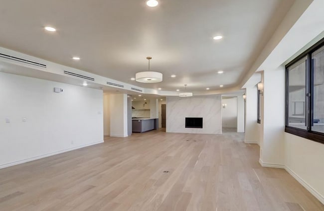 Photo - 49 Briar Hollow Ln Unit ID70002