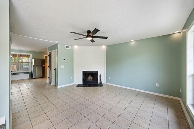 Photo - 1016 Monticello Dr