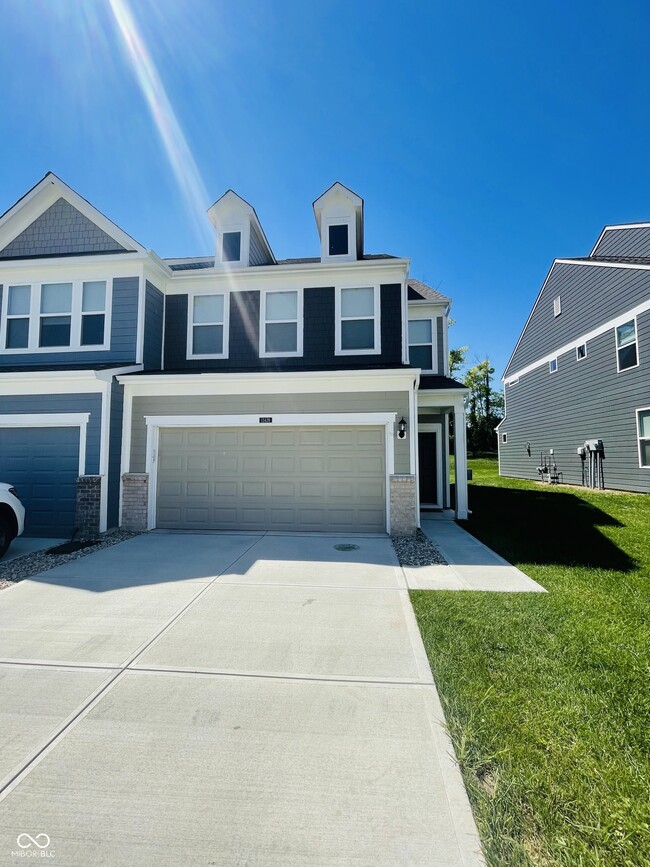 Building Photo - 13428 Dewpoint Ln