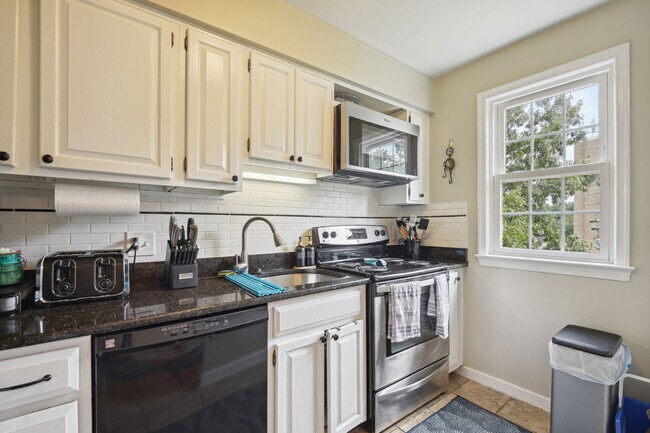 Photo - 2202 Washington Ave