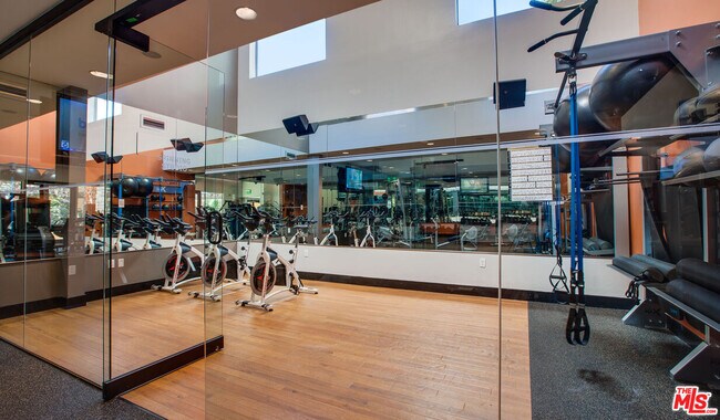 Photo - 5830 Las Virgenes Rd Unit 34-483