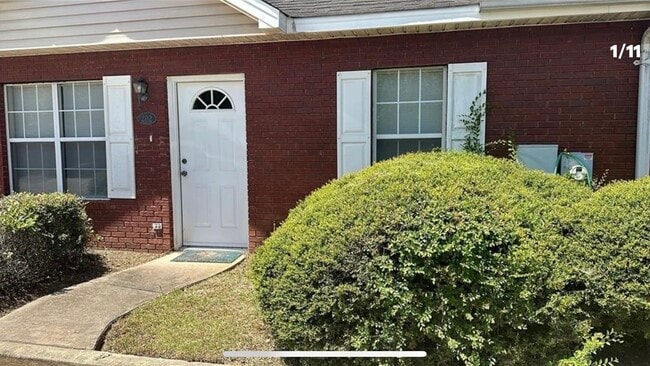 Photo - 202 Katelyn Cir Townhome