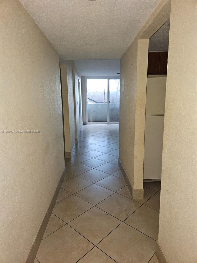 Photo - 10000 NW 80th Ct Unidad 2236