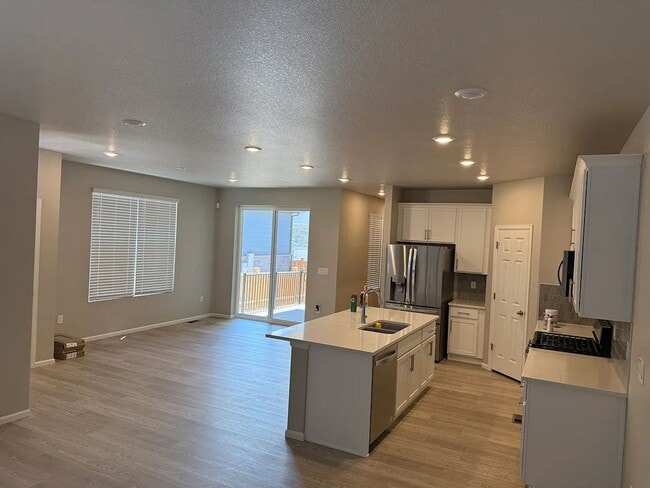 Photo - 745 N Tempe St