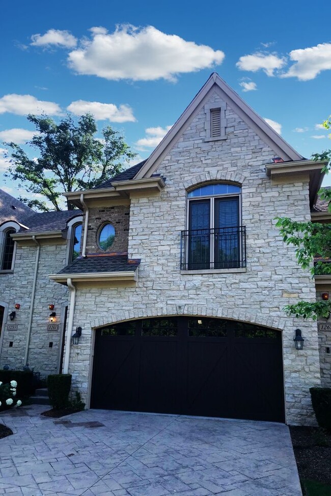 Photo - 1261 Caroline Ct Townhome