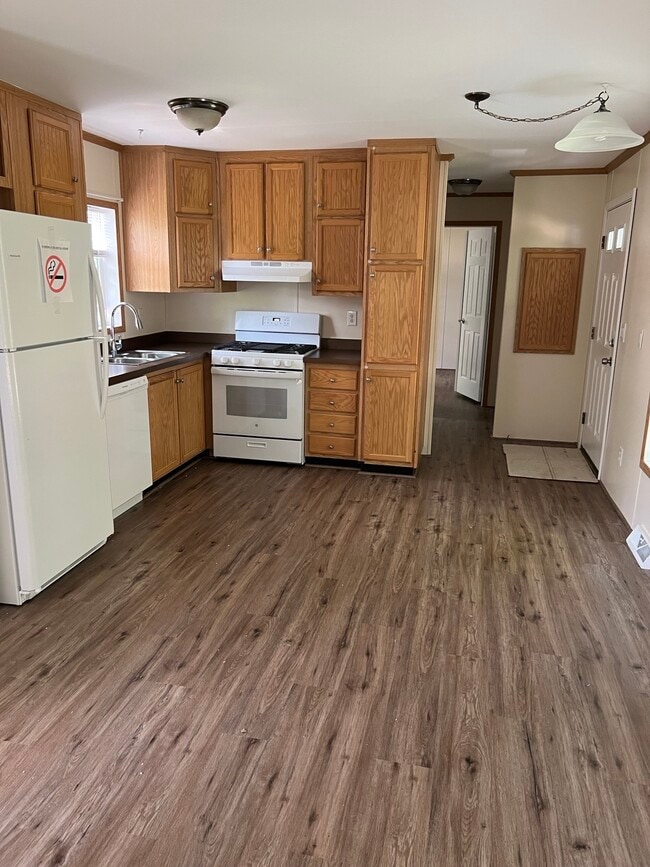 Building Photo - 7 Coyote Dr Rental