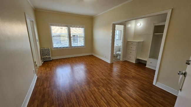 Photo - 4530 Normandie Ave Apartment Unit 205