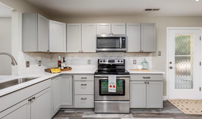 Photo - 133 Boiling Brook Dr