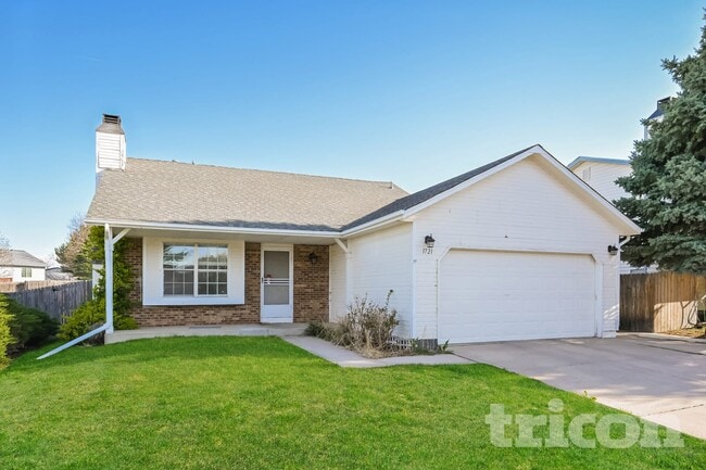 Building Photo - 1721 S Genoa Way