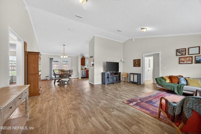 Photo - 940 State Rd 13 N
