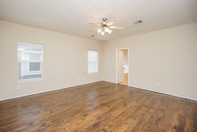 Photo - 1323 Colonial Manor Dr