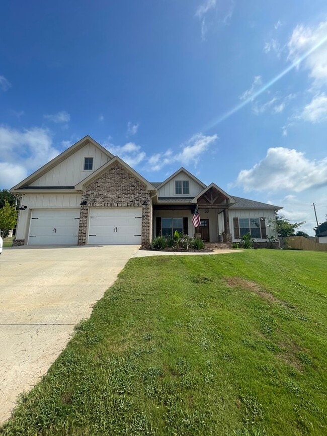 Building Photo - The Lakes Subdivision! Rental