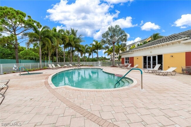 Photo - 11041 Gulf Reflections Drive Unidad C104