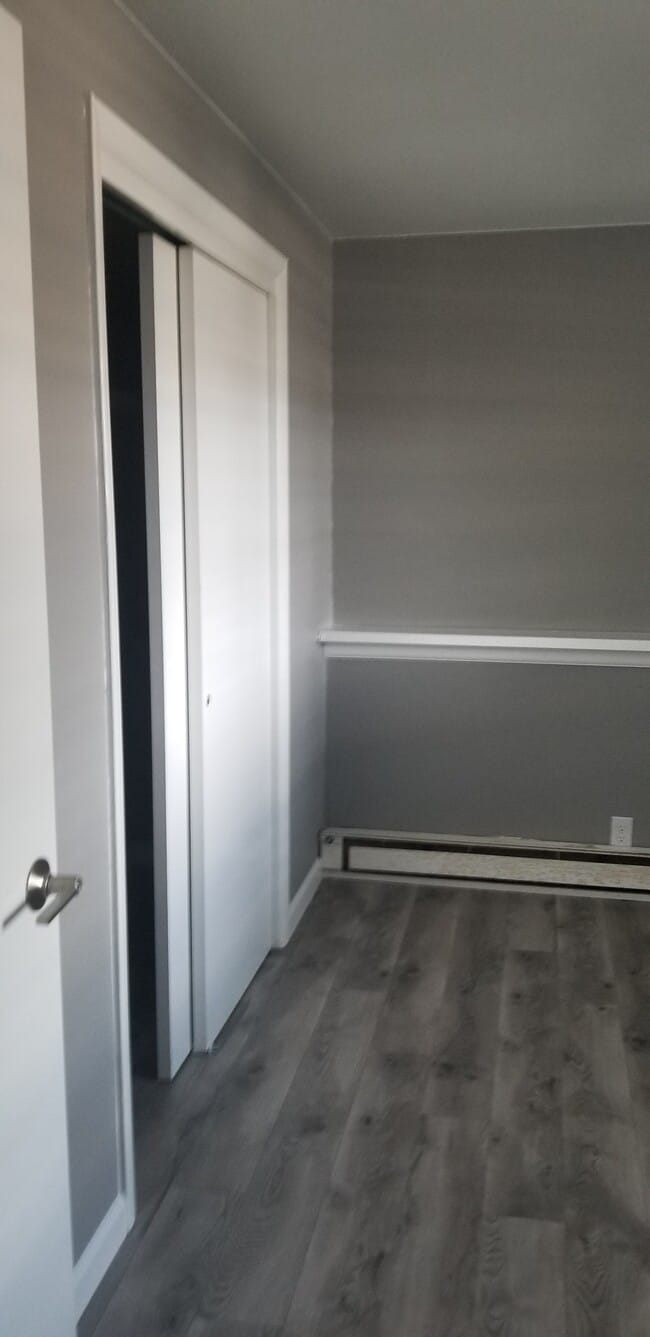 Bedroom - 2220 Cooper Ave Unit 2220