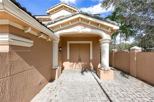 Photo - 2790 Center Ct Dr