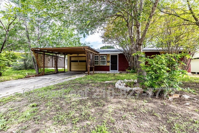 Photo - 231 Craigmont Ln