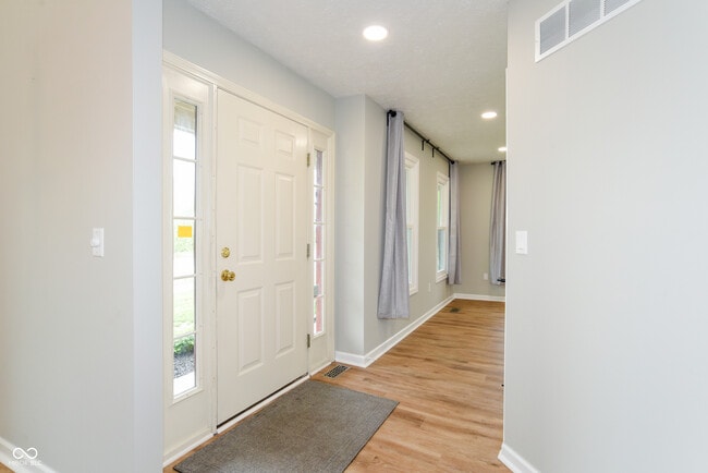 Photo - 241 E Fall Creek Pkwy S Dr