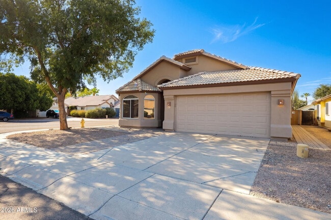 Building Photo - 503 W Kelton Ln