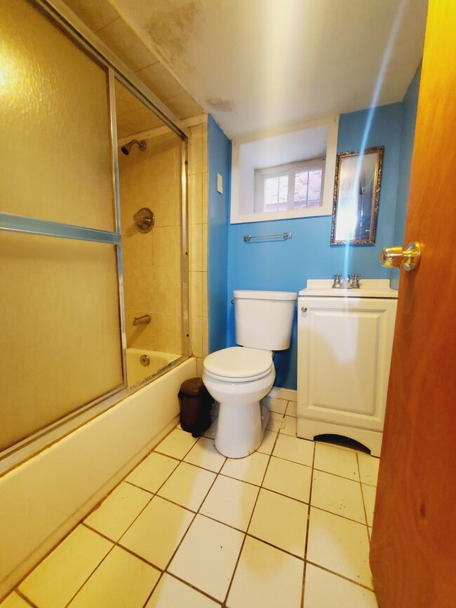95 Warner Ave Unit Basement