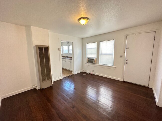 Photo - 329 B St Unidad 329 1/2 B St