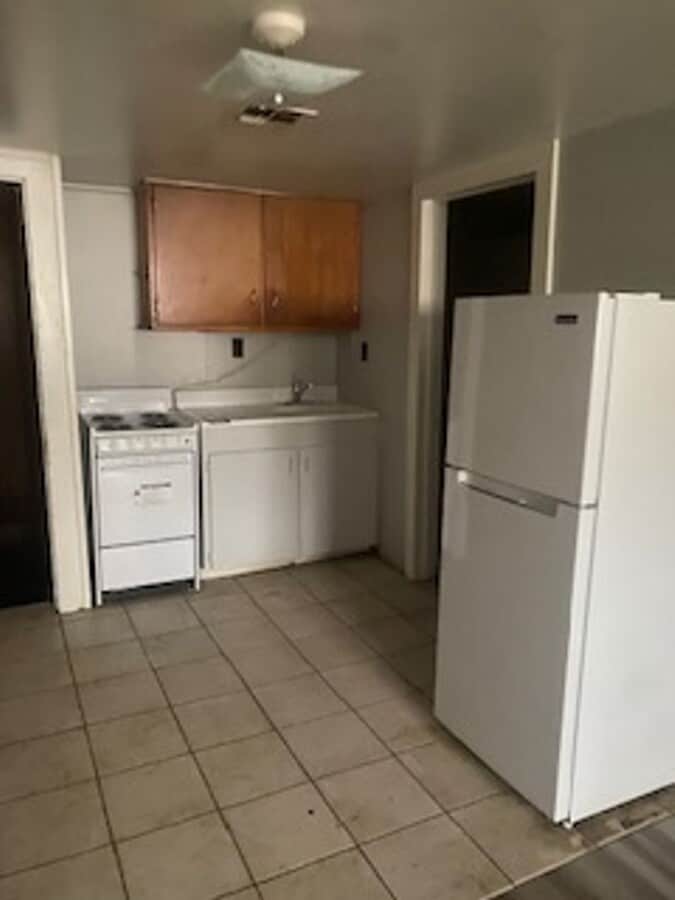 Photo - 117 W Main St Unidad 2R