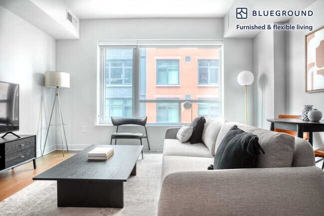 Photo - 455 I St NW Unidad SI FL7-ID500