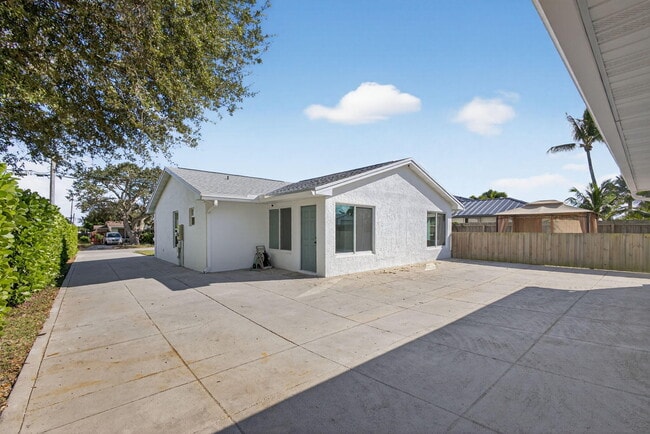 Photo - 18942 SE Hillcrest Dr